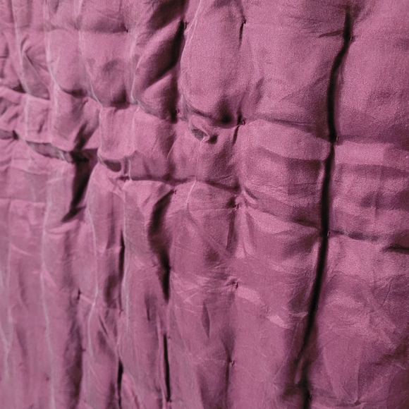 Pottery Barn Silk Velvet Tufted Standard Pillow Sham Set - Picture 6 of 11